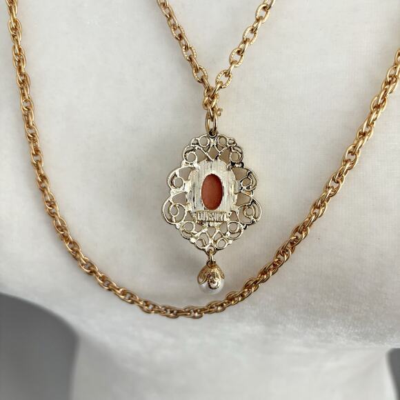 Vintage Sarah Coventry Cameo Pendant on Double Strand Chain 15" - Picture 6 of 11
